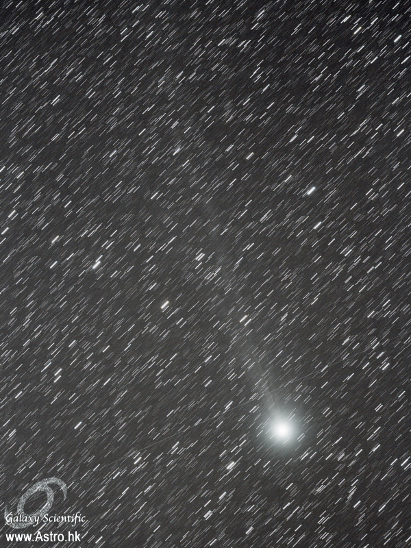 2014-12-25 Comet Lovejoy C2014 Q2 Borg 60ED Canon 550D 9x300s v2.JPG