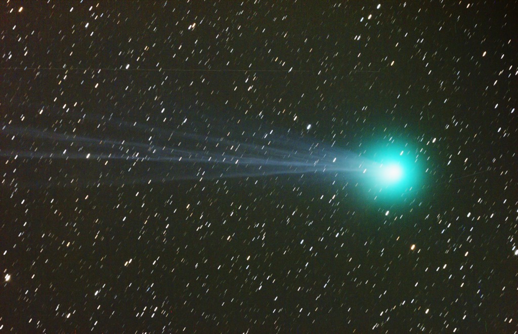 ari_23frs_comet_dynamic_a.jpg