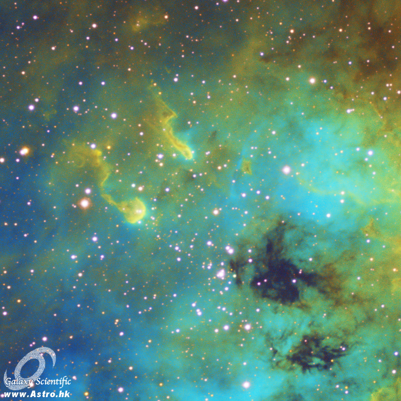 IC410 Hubble Palette c1.JPG