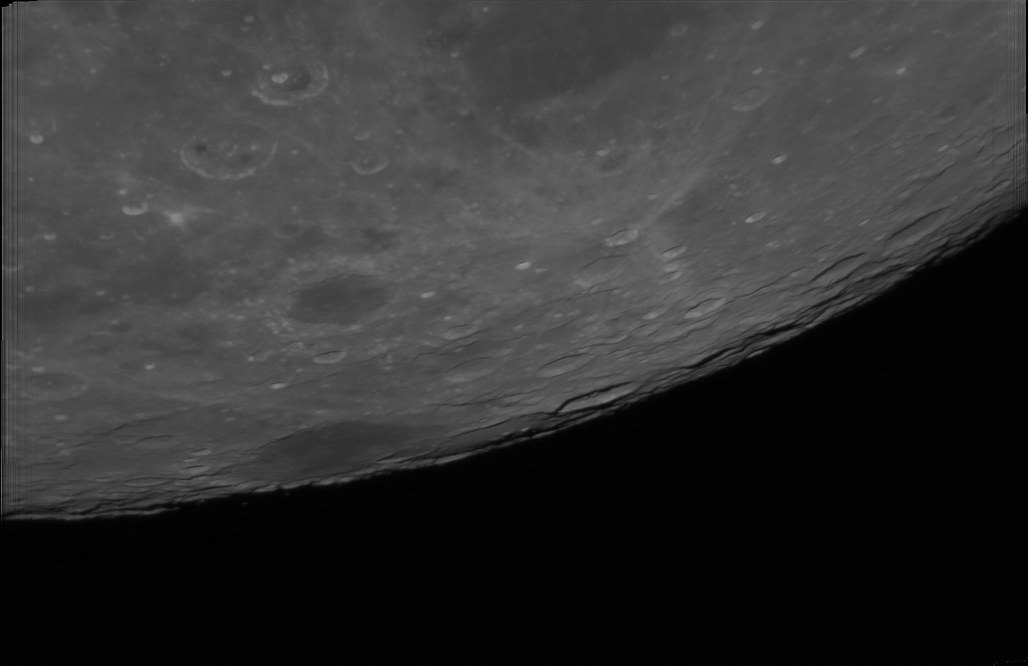 Moon_204721_g4_ap23rs.jpg