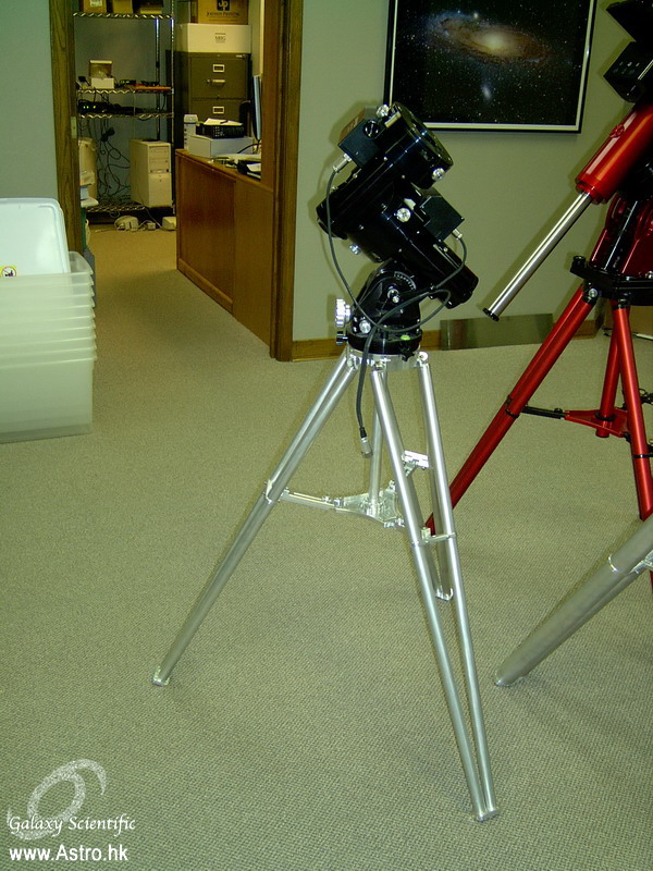 tripods and mounts 003_resize.JPG