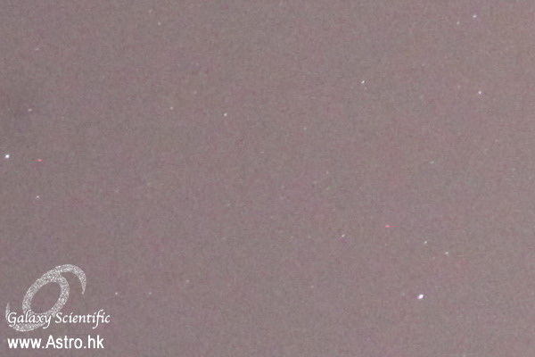 Lower Left of Distagon 25 2.8 F5.6 8sec  ISO6400.JPG