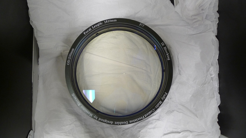 Lunt LS230 front view lens.jpg