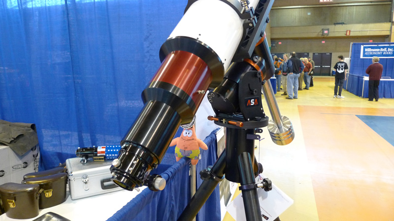 Lunt LS230 focuser.jpg