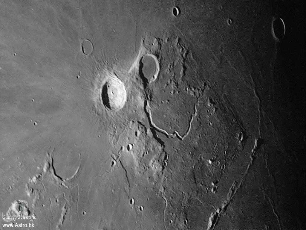 Moon0001 ver1.JPG