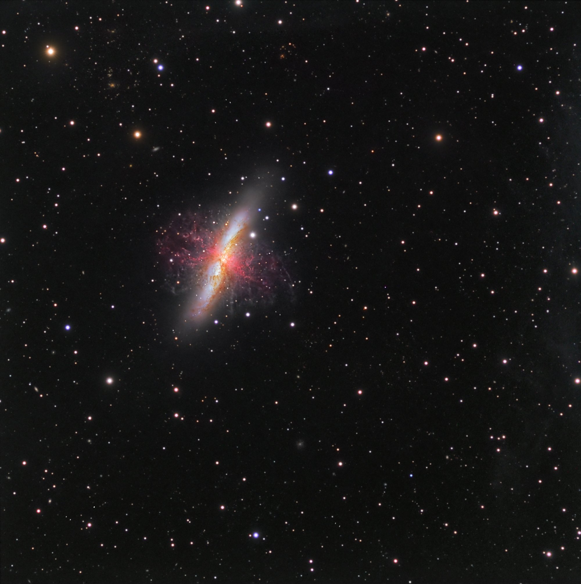 M82-large.jpg