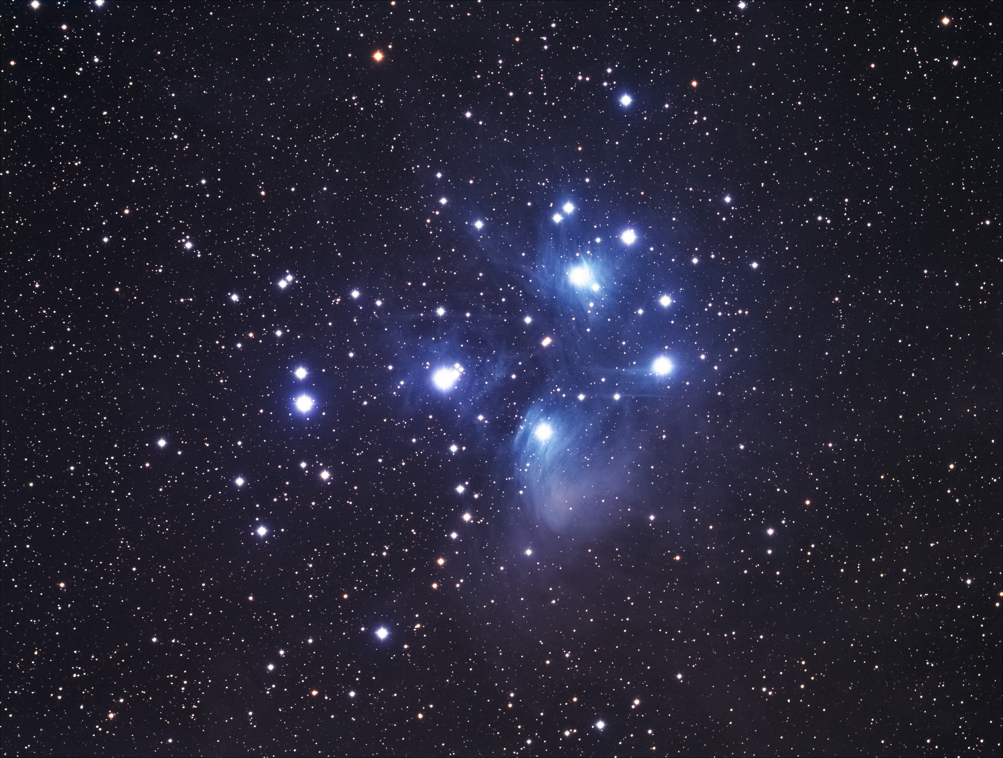 M45 10x4min L + 4x3min RGB.jpg