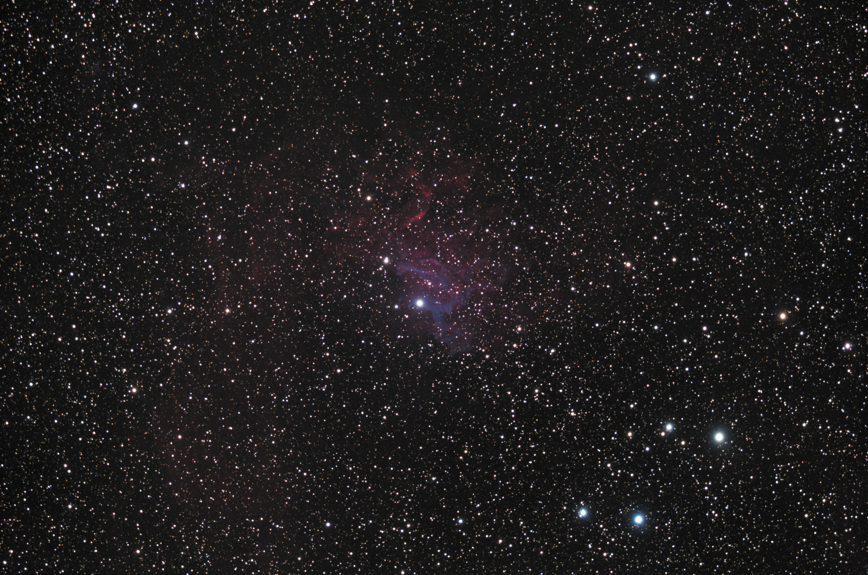 ic405-31x600s-LZOS-Fl-2011-1121.jpg