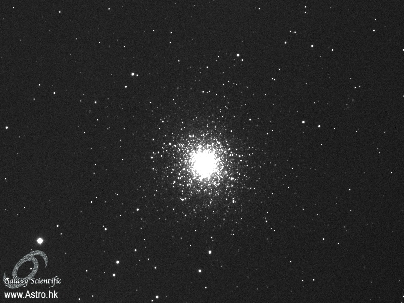 M13 PL16803 First Light - Center 100 percent crop.JPG