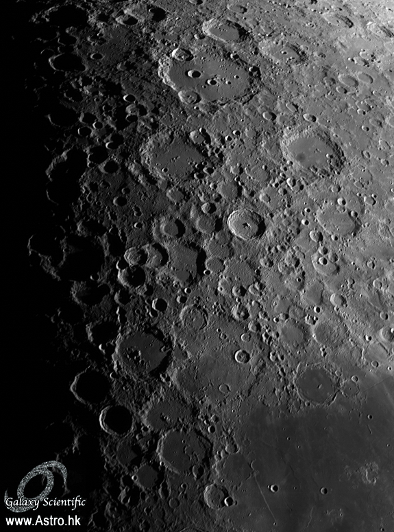Moon0025 v1 r1.JPG